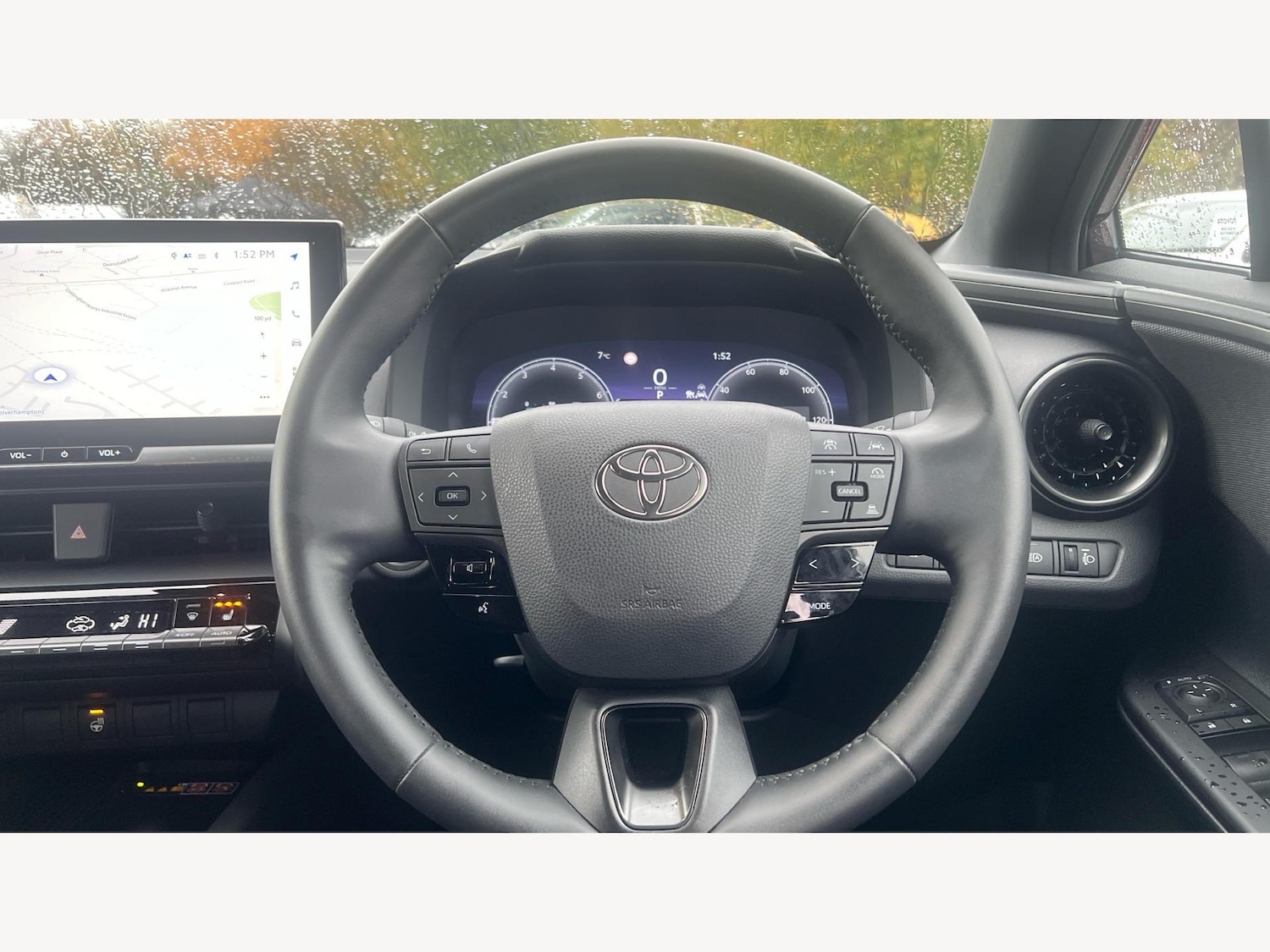 Used Toyota C-HR 2024 for sale - 76965201: Photo 10