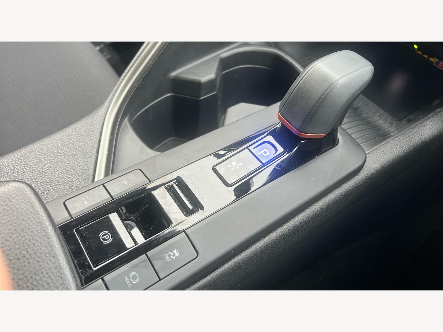 Used Toyota C-HR 2024 for sale - 76965201: Photo 29