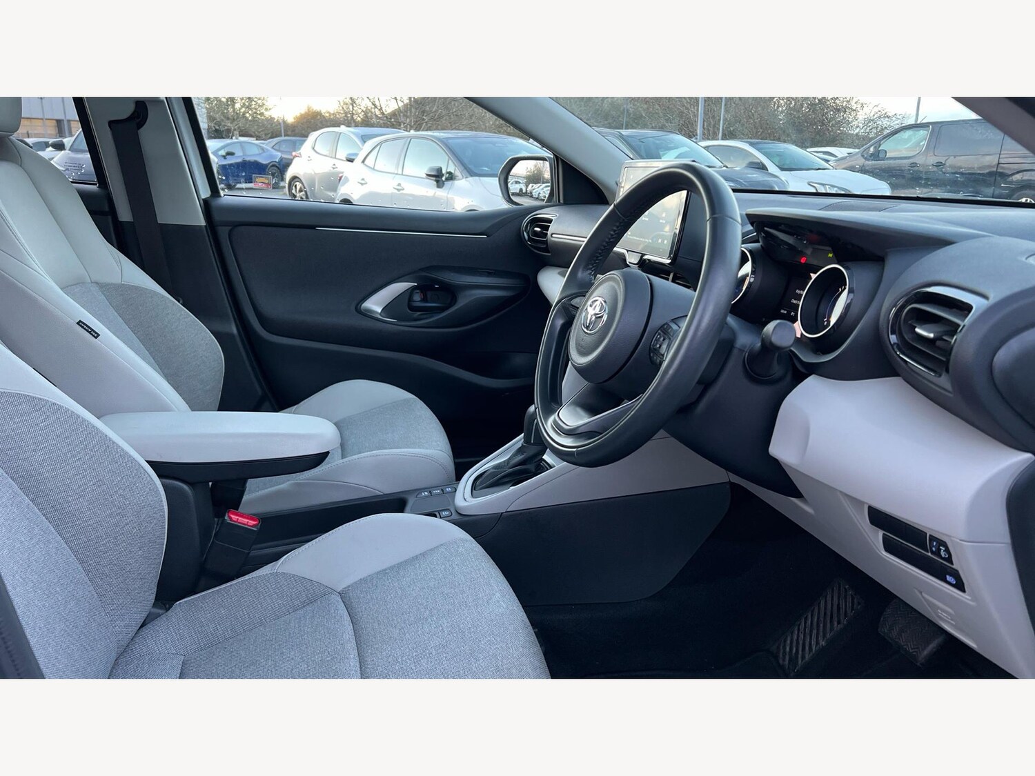 Used Toyota Yaris 2022 for sale - 76666490: Photo 13