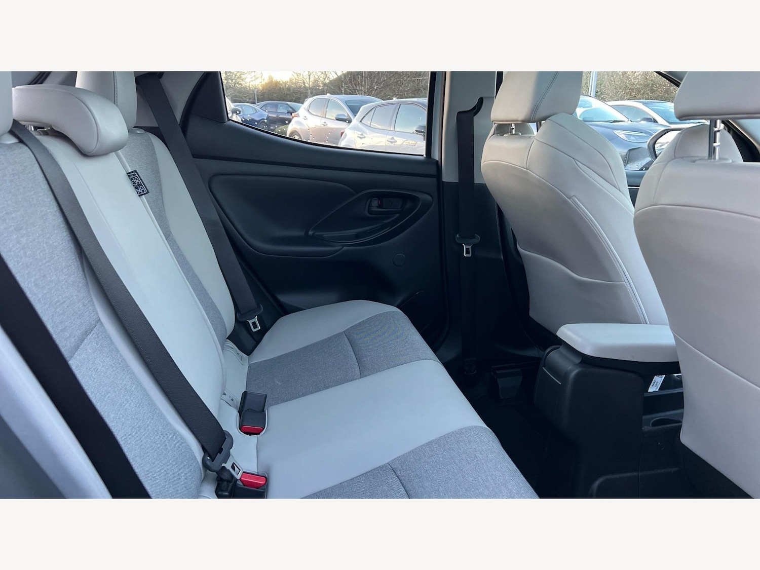 Used Toyota Yaris 2022 for sale - 76666490: Photo 14