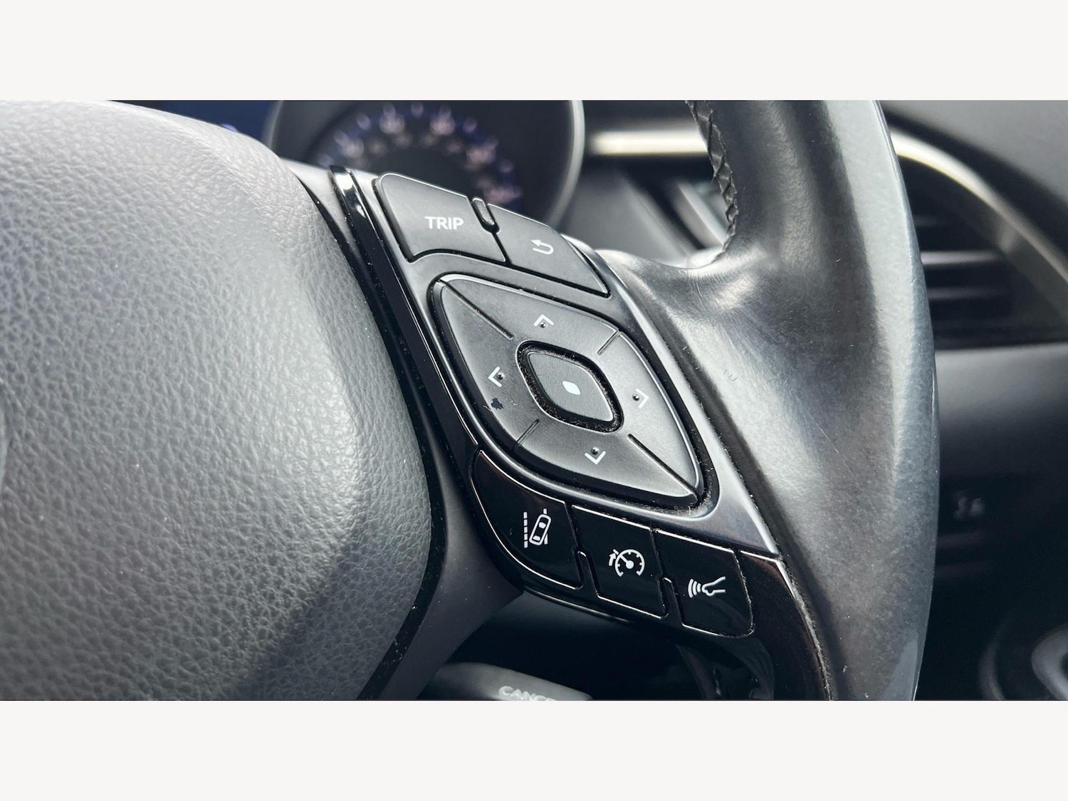 Used Toyota C-HR 2019 for sale - 77468697: Photo 28