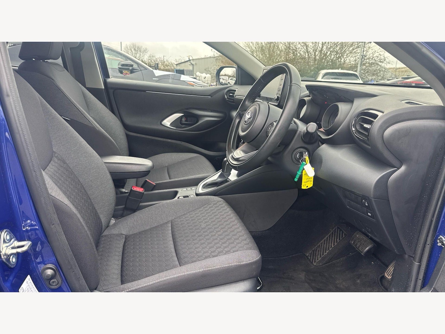 Used Toyota Yaris 2023 for sale - 77637492: Photo 13