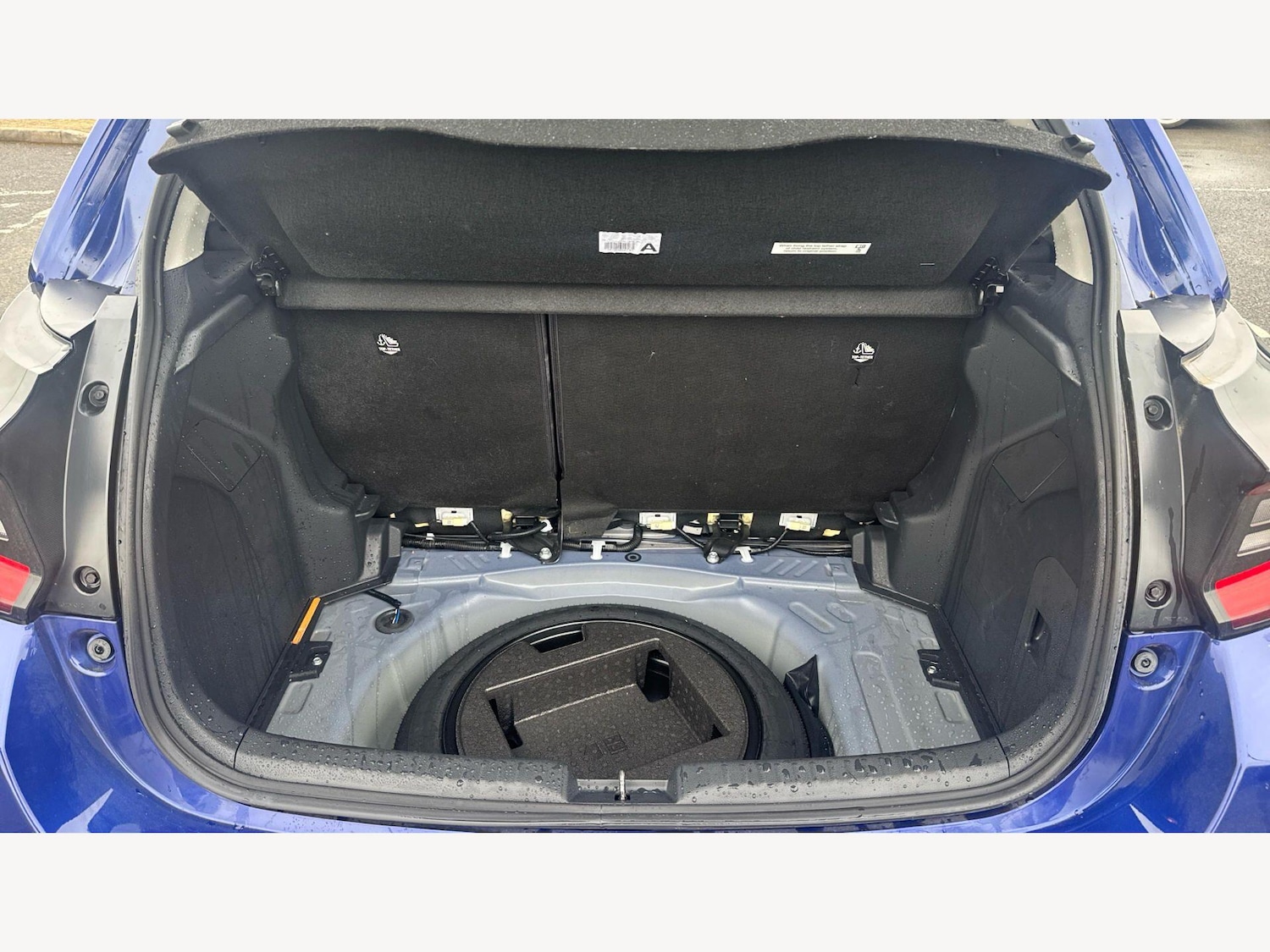 Used Toyota Yaris 2023 for sale - 77637492: Photo 16