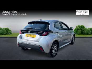 Used Toyota Yaris 2023 for sale - 74704901: Photo
