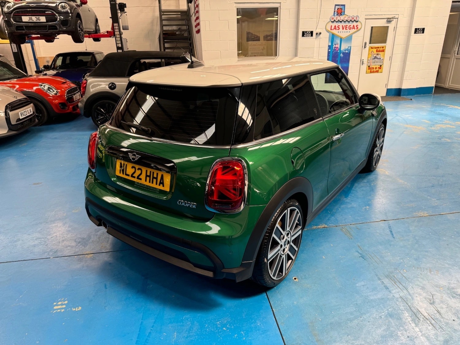Used MINI Hatch 2022 for sale - 76682439: Photo 6