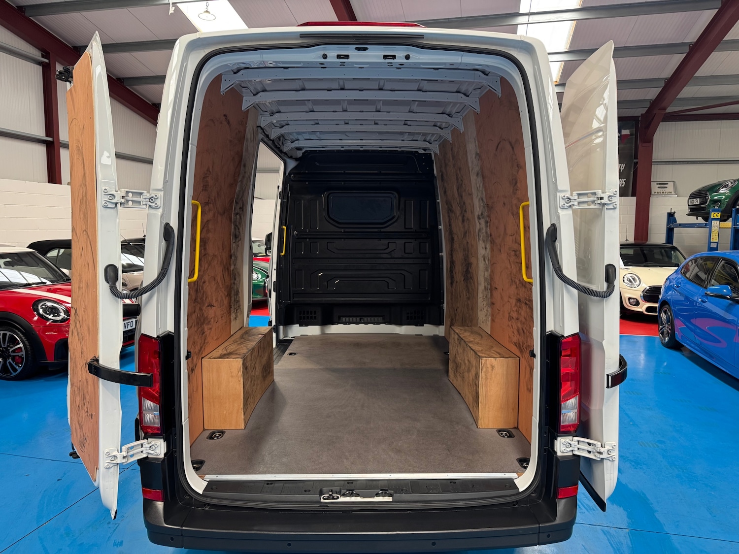 Used Volkswagen Crafter 2024 for sale - 77540908: Photo 16