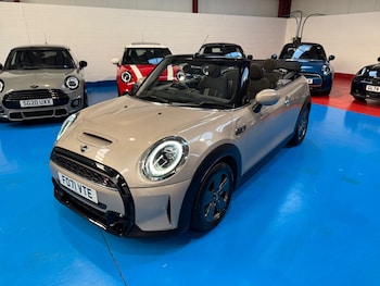 2022 (71) - 2.0 Cooper S Classic 2dr Auto