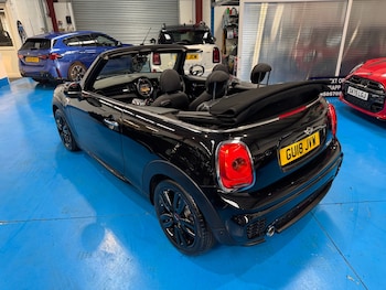 Used MINI Convertible 2018 for sale - 78790208: Photo