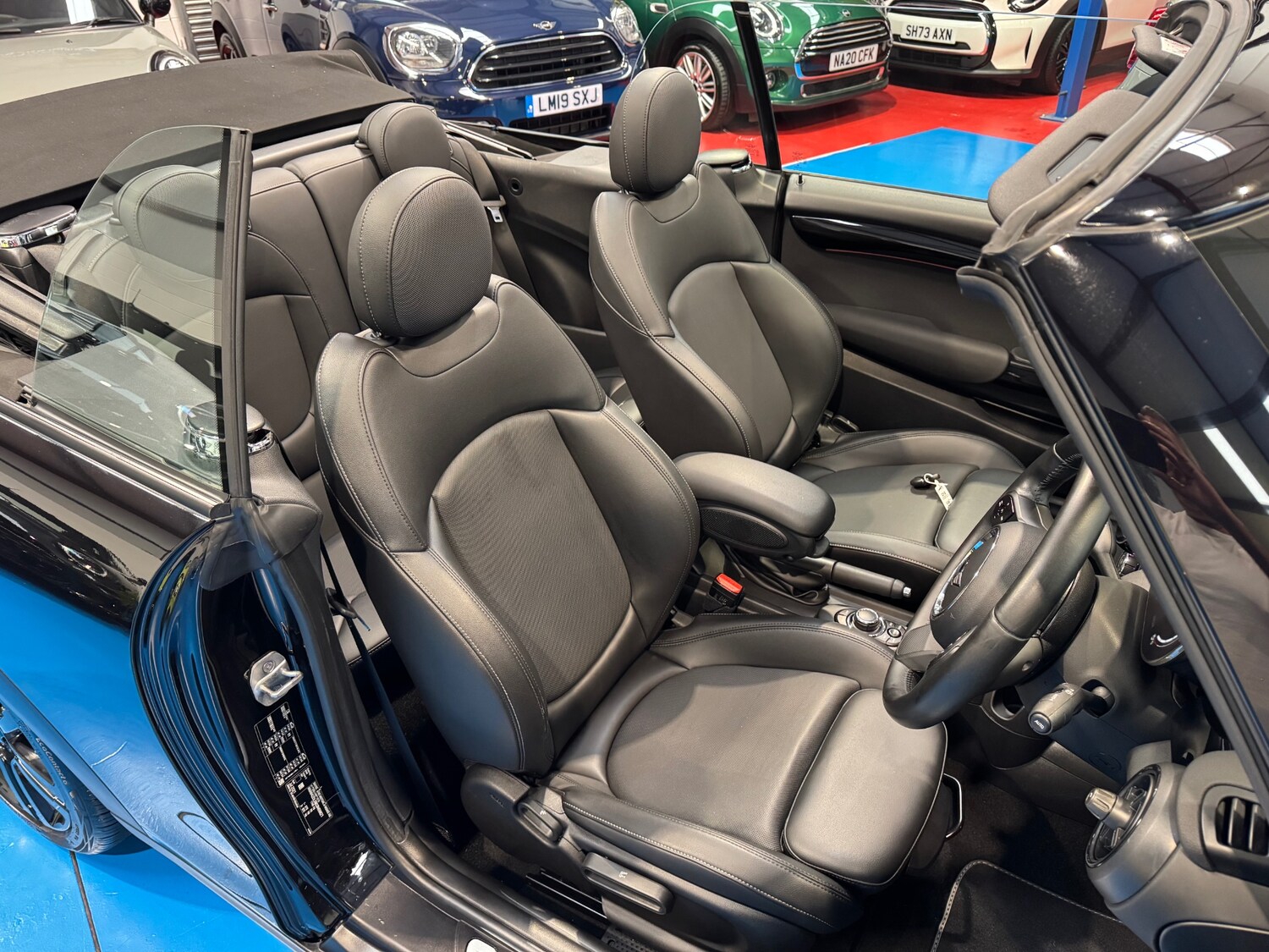 Used MINI Convertible 2021 for sale - 76299472: Photo 11