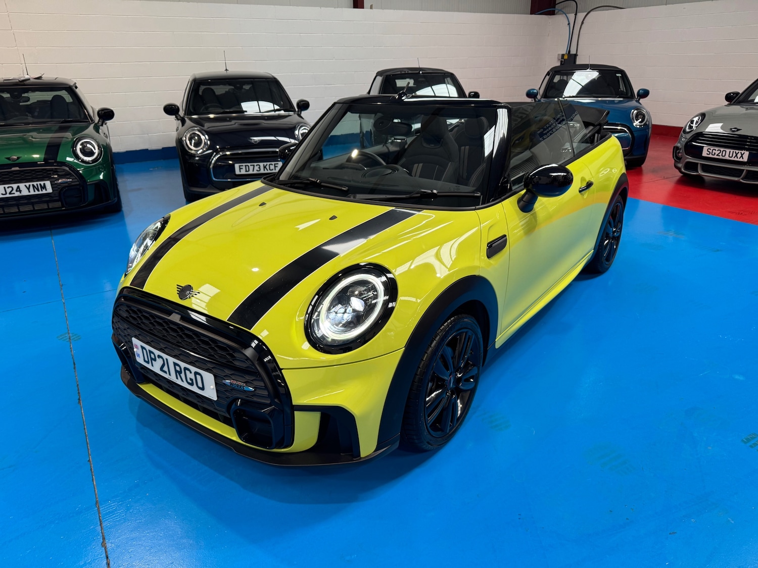 Used MINI Convertible 2021 for sale - 76142676: Photo 1