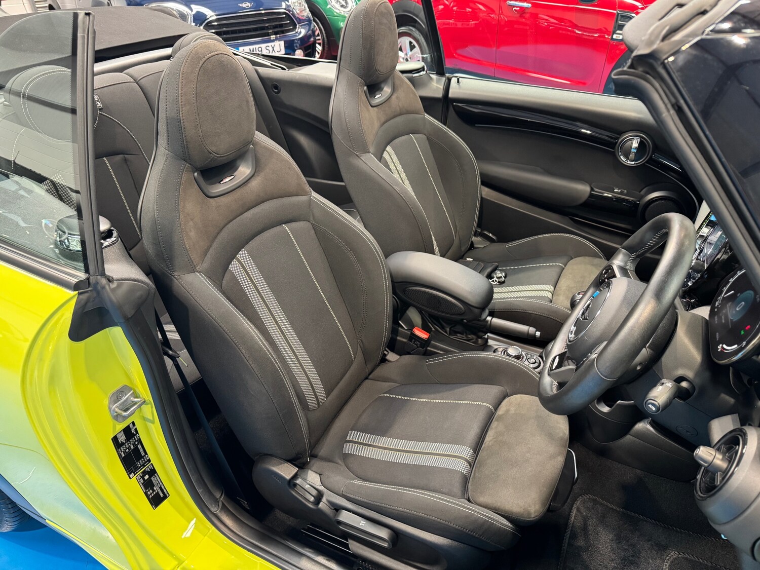 Used MINI Convertible 2021 for sale - 76142676: Photo 13