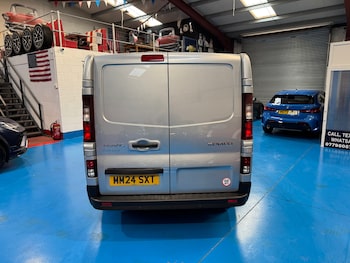 Used Renault Trafic 2024 for sale - 77024097: Photo