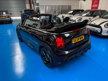 Used MINI Convertible 2024 for sale - 75053573: Photo