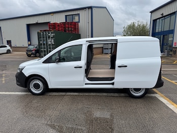 Used Renault Kangoo 2025 for sale - 78254178: Photo