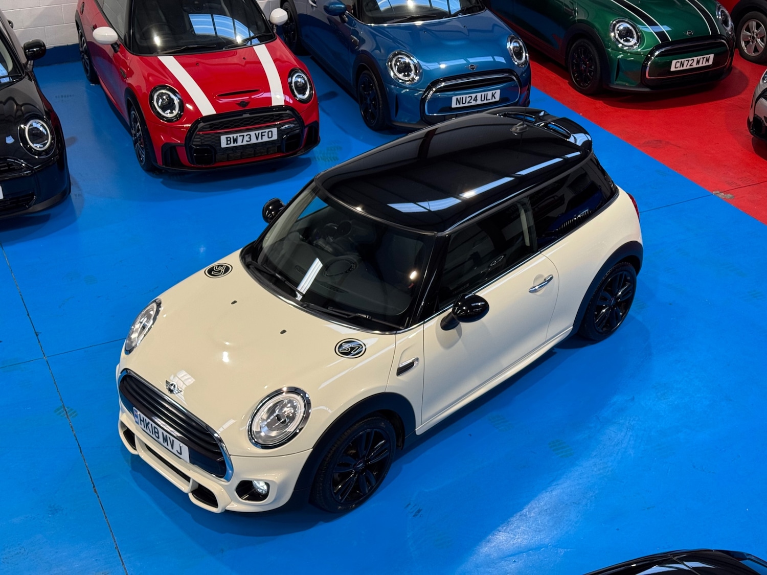 Used MINI Hatch 2018 for sale - 77055700: Photo 2