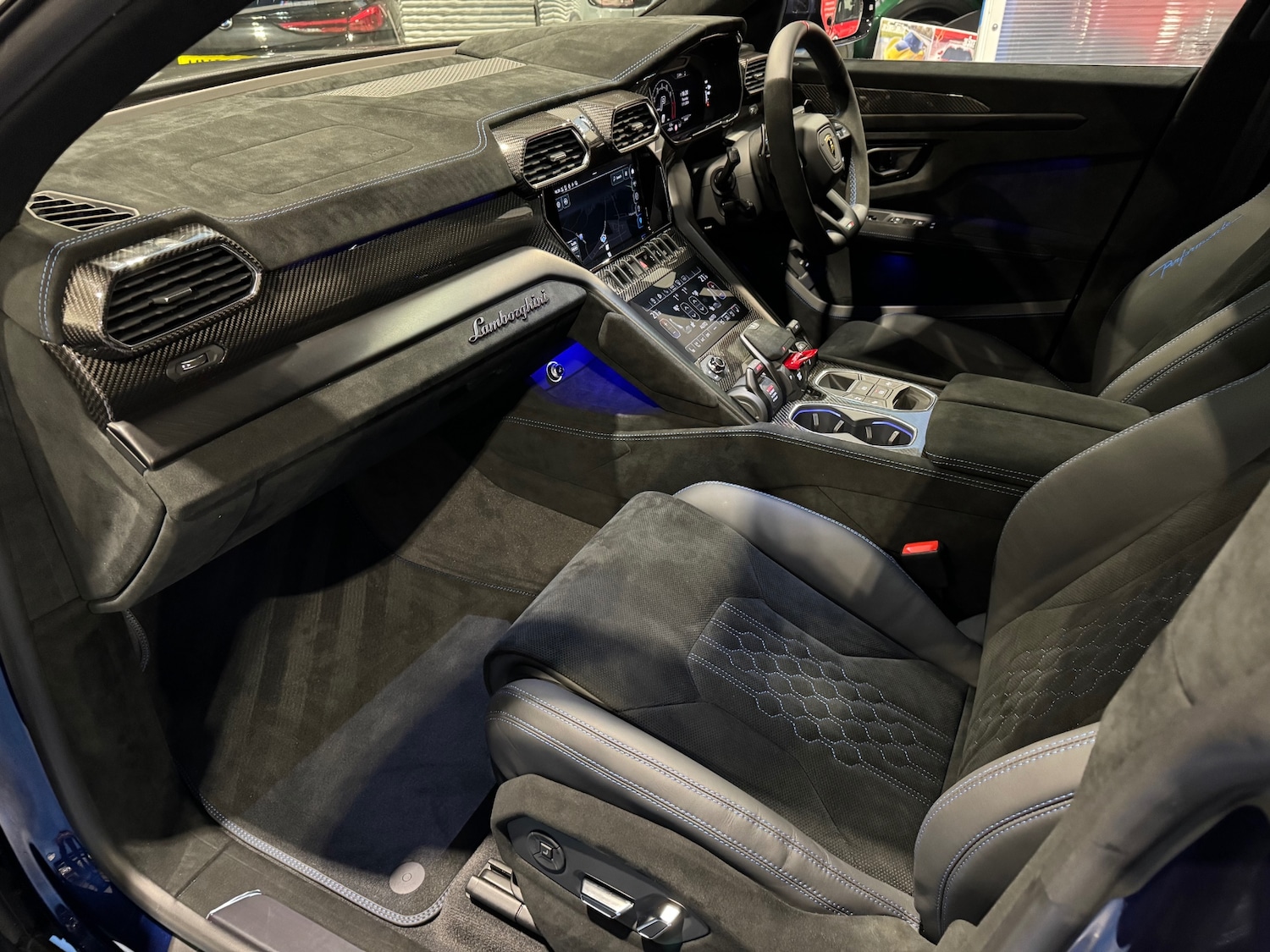 Used Lamborghini Urus 2023 for sale - 77170754: Photo 11