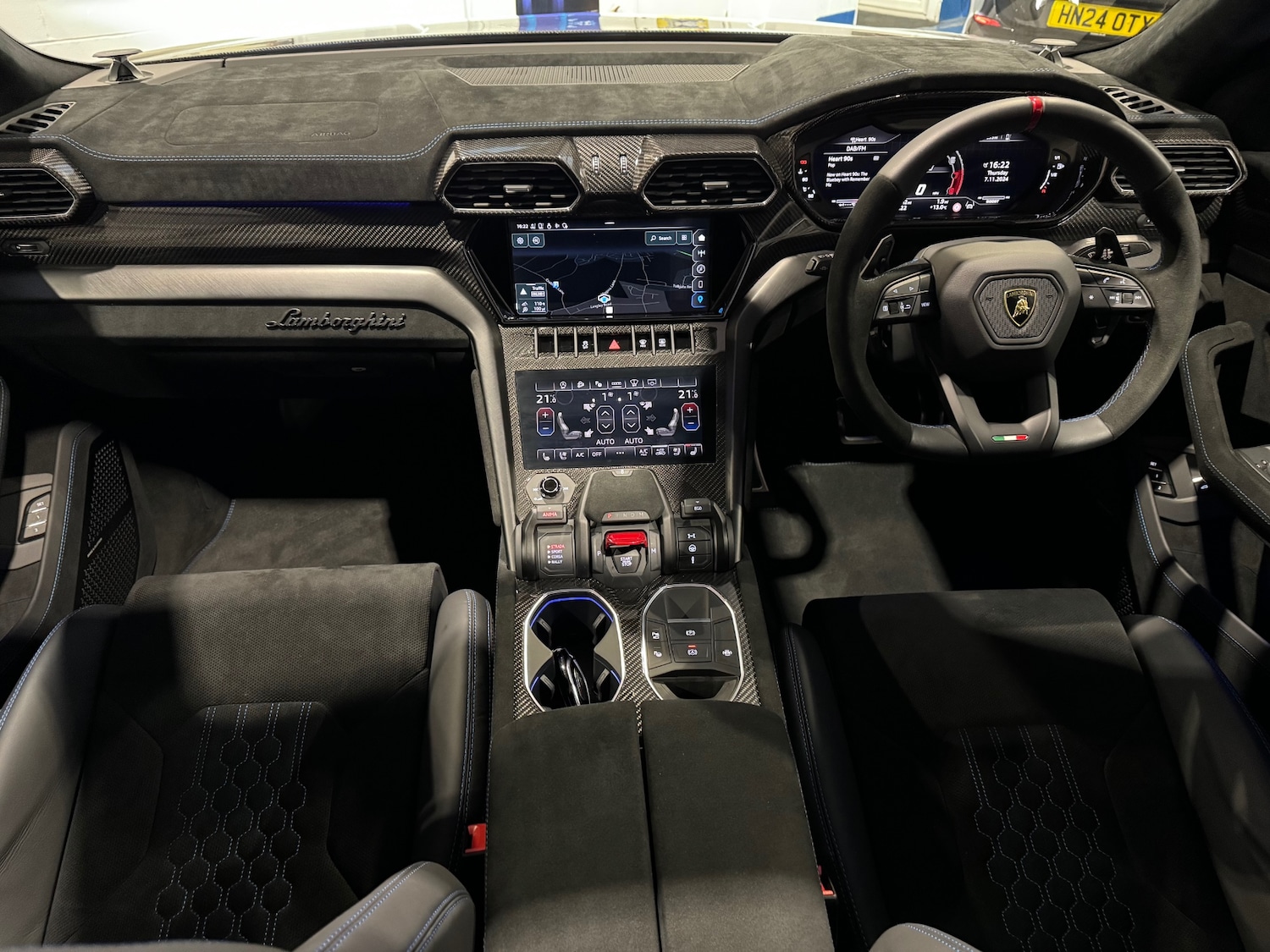 Used Lamborghini Urus 2023 for sale - 77170754: Photo 13