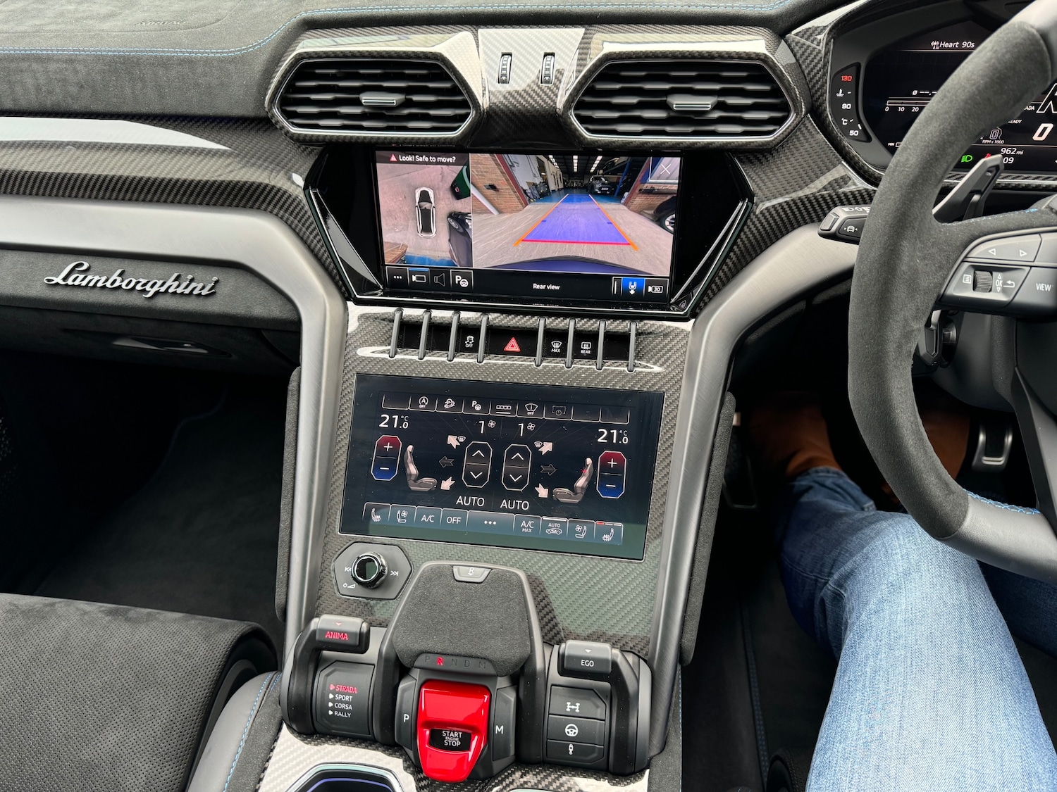 Used Lamborghini Urus 2023 for sale - 77170754: Photo 21