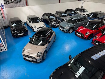 Used MINI Hatch 2023 for sale - 78392835: Photo