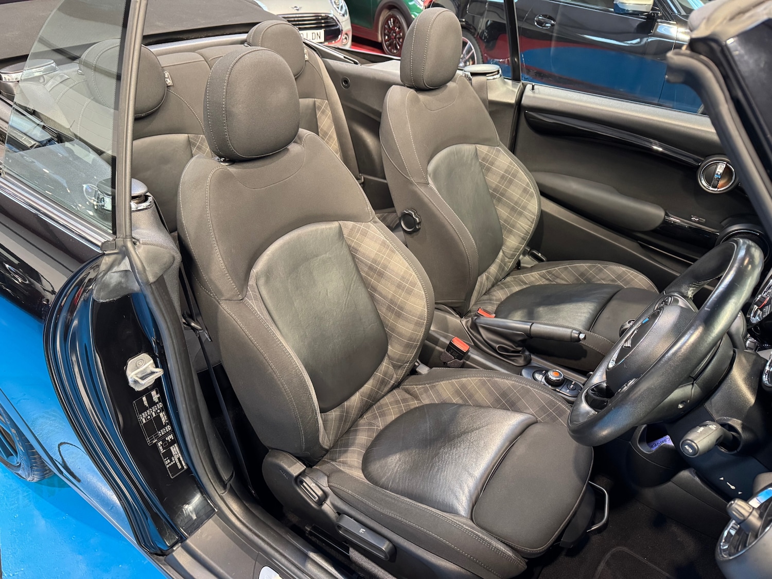 Used MINI Convertible 2017 for sale - 77045978: Photo 15