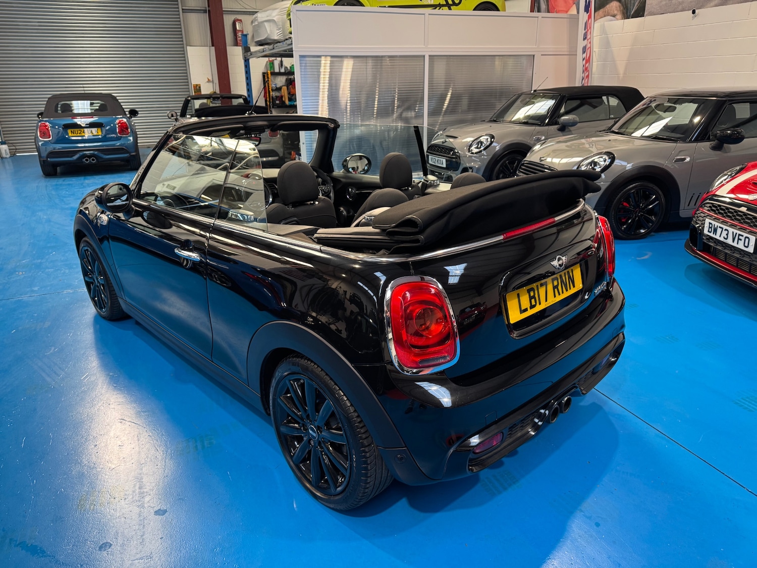 Used MINI Convertible 2017 for sale - 77045978: Photo 4