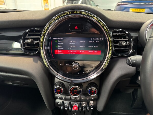 Used MINI Convertible 2022 for sale - 75053659: Photo 11
