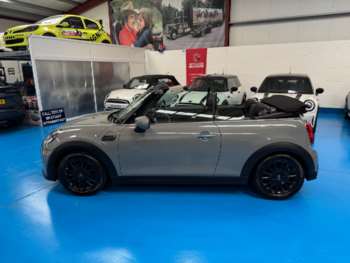 Used MINI Convertible 2022 for sale - 75053659: Photo
