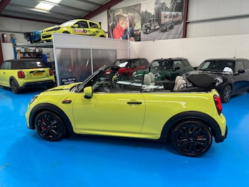 Used MINI Convertible 2021 for sale - 76057164: Photo