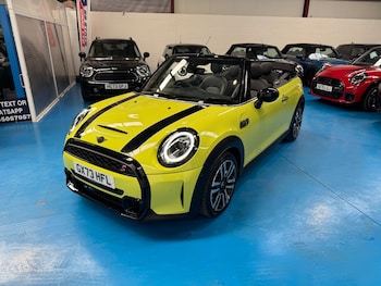 Used MINI Convertible 2023 for sale - 78150587: Photo
