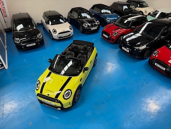 Used MINI Convertible 2023 for sale - 78150587: Photo