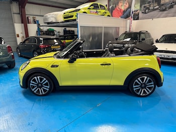 Used MINI Convertible 2023 for sale - 78150587: Photo
