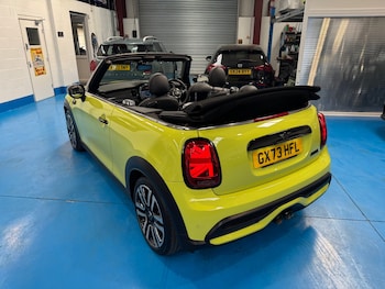 Used MINI Convertible 2023 for sale - 78150587: Photo