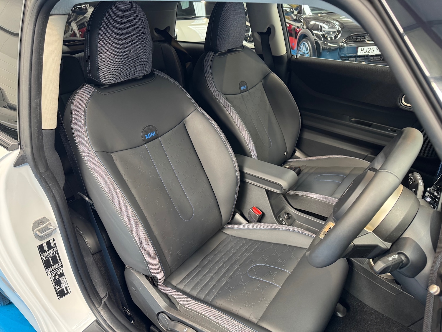 Used MINI Cooper 2024 for sale - 78011347: Photo 12