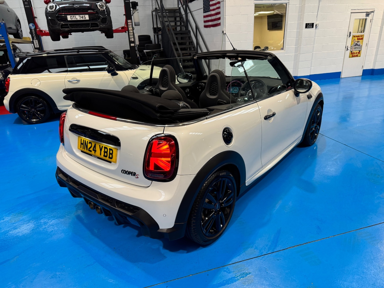 Used MINI Convertible 2024 for sale - 77350526: Photo 6