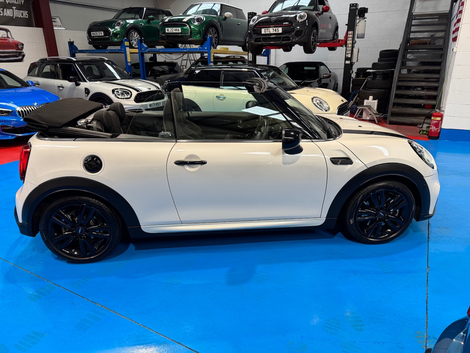 Used MINI Convertible 2024 for sale - 77350526: Photo 7