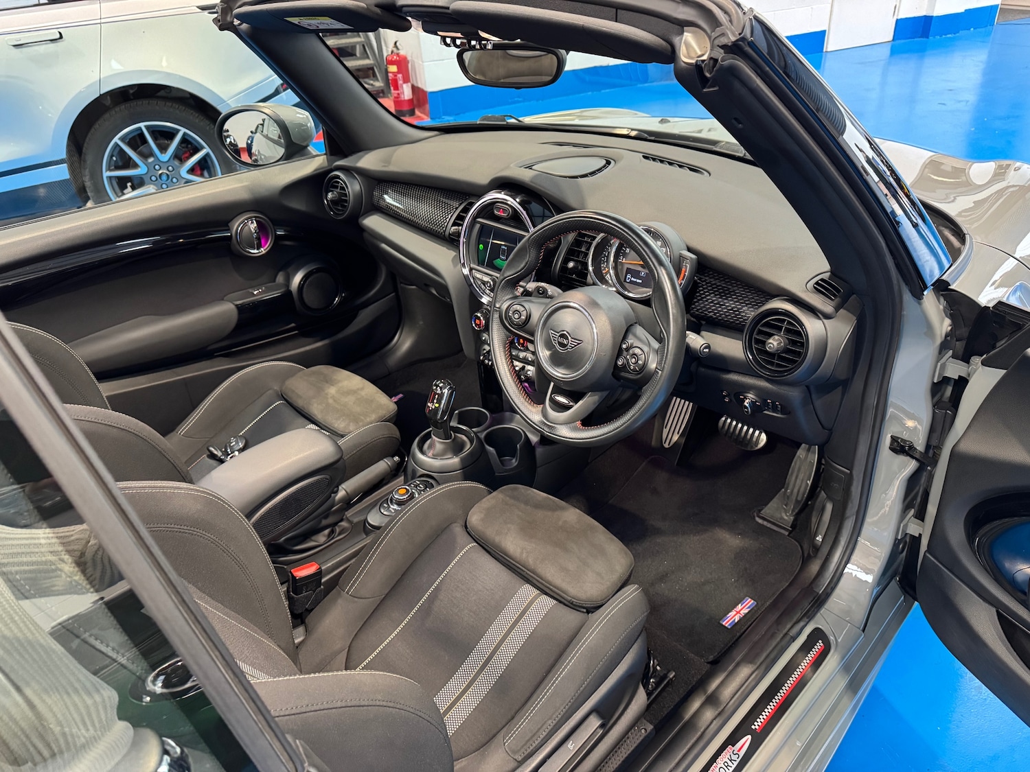 Used MINI Convertible 2021 for sale - 76492520: Photo 13