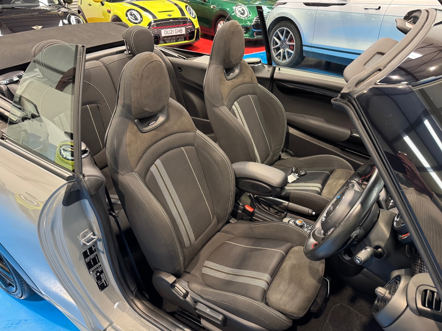 Used MINI Convertible 2021 for sale - 76492520: Photo 14