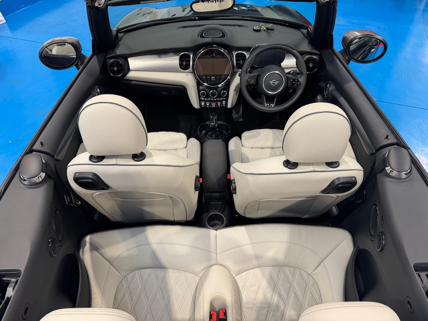 Used MINI Convertible 2023 for sale - 77283164: Photo 9