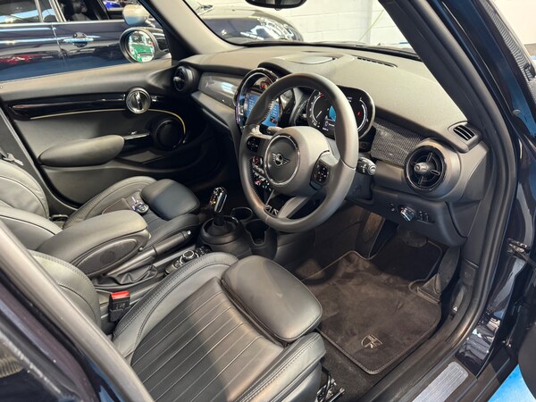 Used MINI Hatch 2024 for sale - 74010470: Photo 12