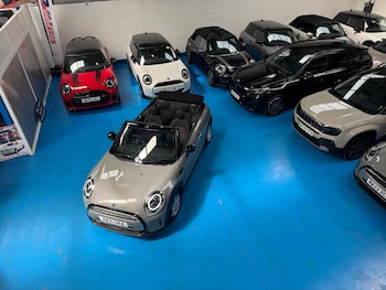 Used MINI Convertible 2021 for sale - 78698921: Photo