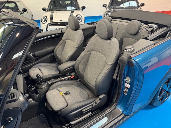 Used MINI Convertible 2024 for sale - 75723281: Photo 16