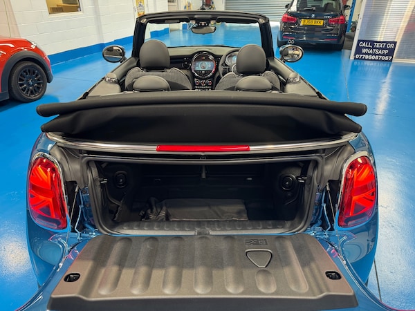 Used MINI Convertible 2024 for sale - 75723281: Photo 18