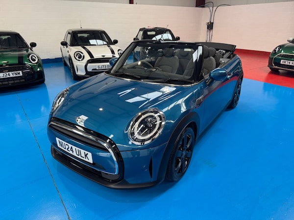Used MINI Convertible 2024 for sale - 75723281: Photo 1
