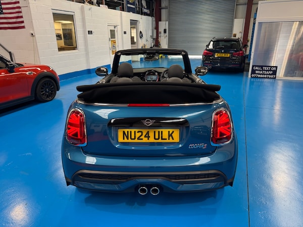 Used MINI Convertible 2024 for sale - 75723281: Photo 5
