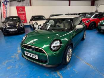 2024 (74) - NEW SHAPE 1.5 Exclusive 3dr Auto