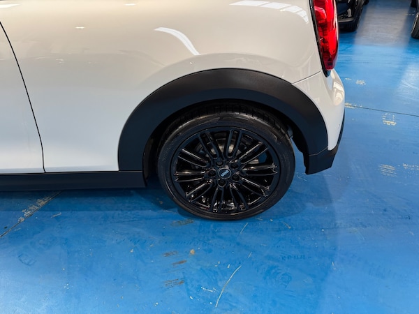 Used MINI Hatch 2023 for sale - 73934602: Photo 17