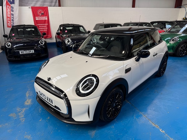 Used MINI Hatch 2023 for sale - 73934602: Photo 1
