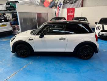 Used MINI Hatch 2023 for sale - 73934602: Photo