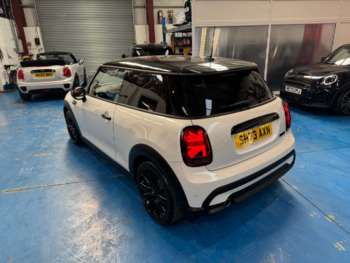 Used MINI Hatch 2023 for sale - 73934602: Photo