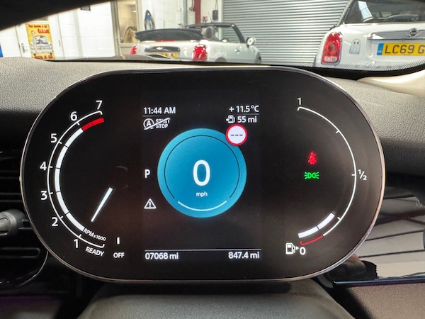 Used MINI Hatch 2023 for sale - 73934602: Photo 8
